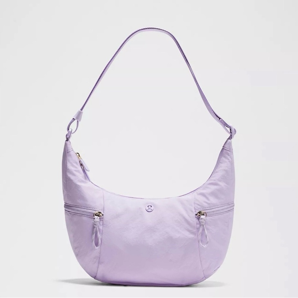NWT Lululemon Slouchy Sling Bag 6L Lavender Frost